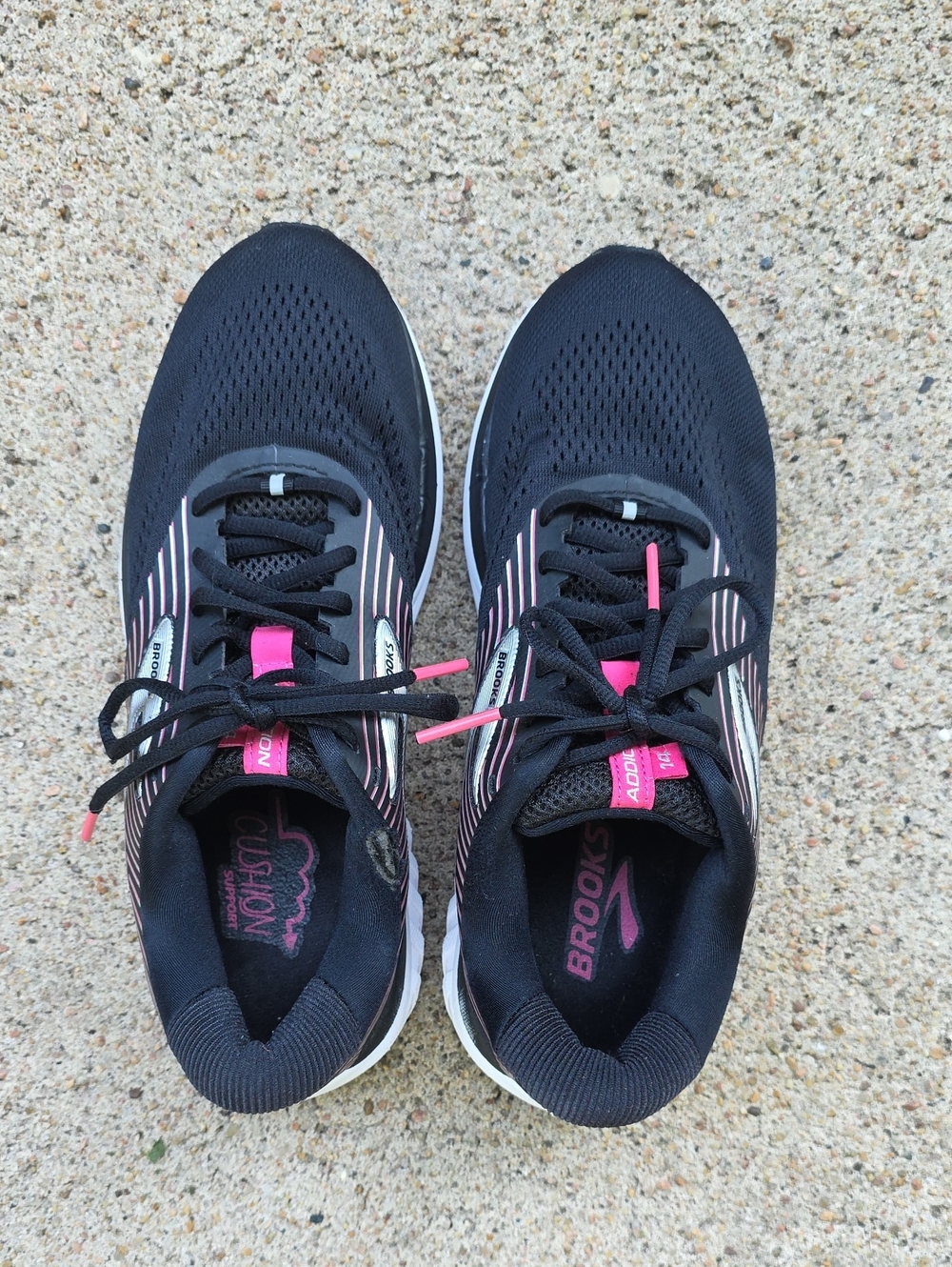 Brooks Addiction 14 Black Hot Pink Running Walking Shoes Sneakers Size 9.5 - Picture 3 of 14